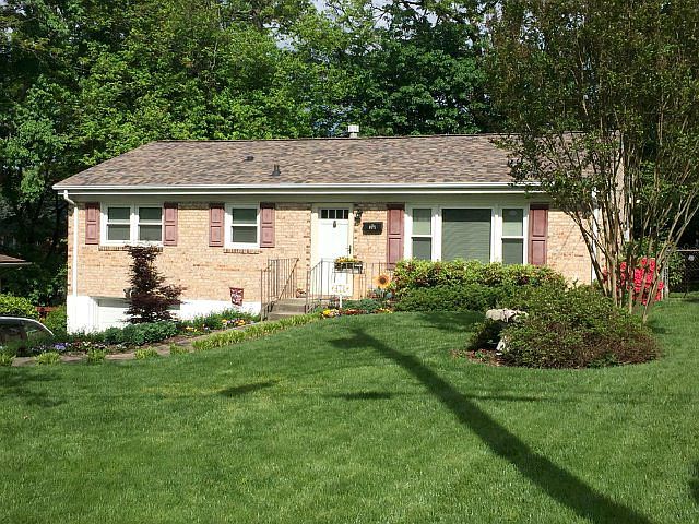 1st image of 471 Granville Dr