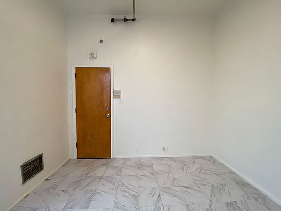 4th image of 828 Grant Ave Unit 31