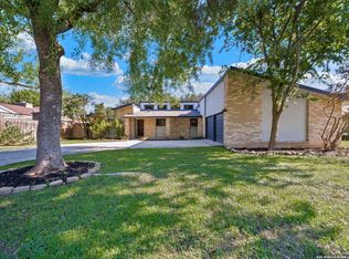 1214 Phantom Valley St, San Antonio, TX 78232