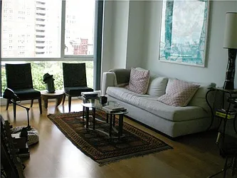 Rented by R New York