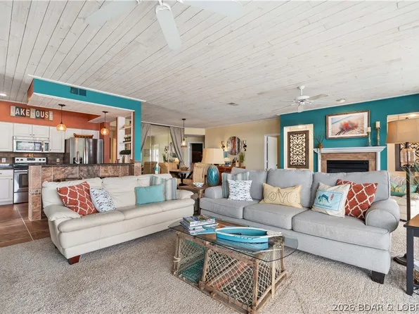 131 Evergreen Rd #1B, Sunrise Beach, MO 65079