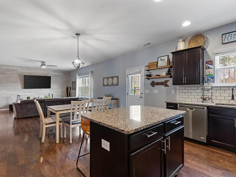 2678 Averon Dr — Photo 38