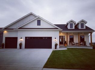1413 NW Seasons Dr, Ankeny, IA 50023