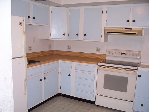 5th image of 2321 S Payne Ave
