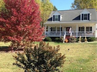 584 Thomas Rd, Cleveland, GA 30528