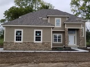 704 S 155th Ter, Basehor, KS 66007