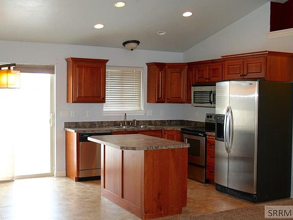 5th image of 313 Oaktrail Dr