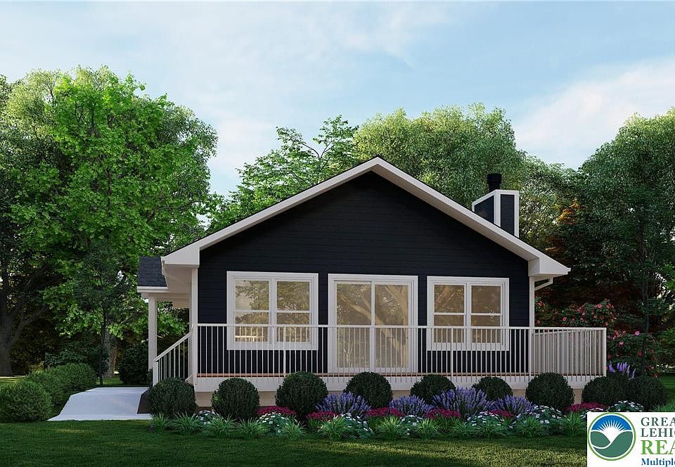 1st image of 77 Parker Trl