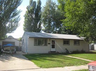 2018 N 5th St, Bismarck, ND 58501