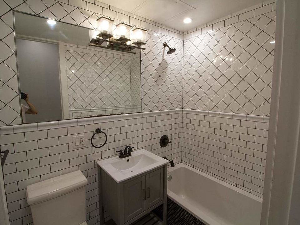 1st image of 2 Stanwix St APT 1C