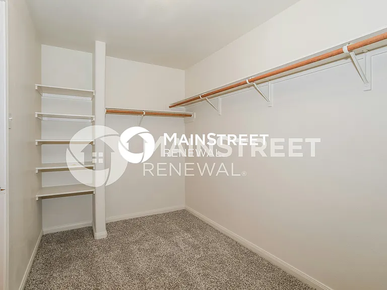 WM - Walk In Closet