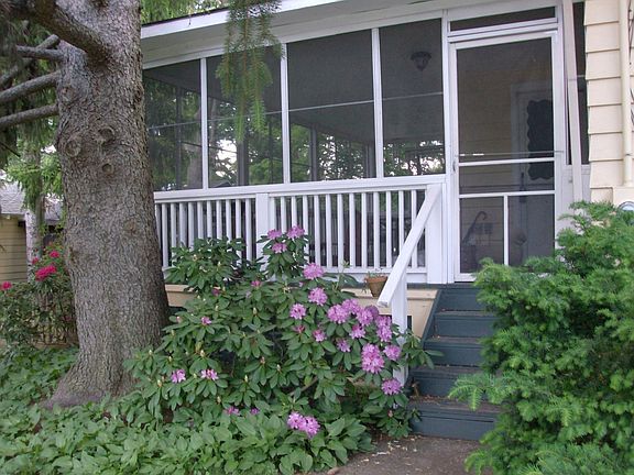 Porch Entrance / Plum Street 