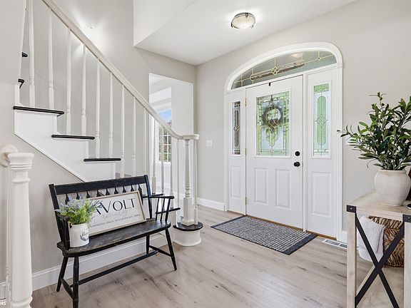 4th image of 3297 Country Club Ln