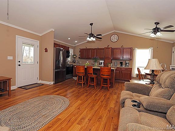 4th image of 1442 Black Rock Ln