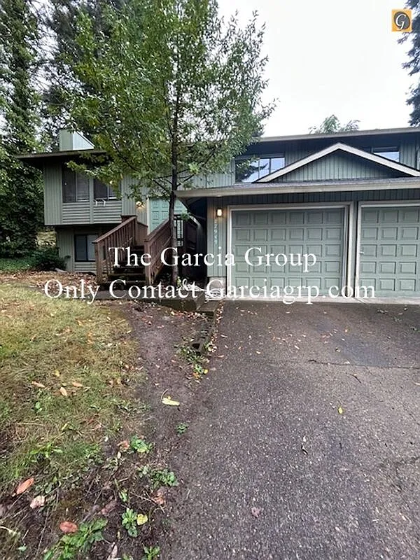 4 bed, 2.5 bath, 2000 sqft, $3,195 — Photo 1