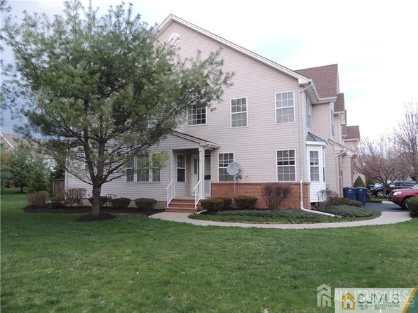 107 Amy Dr, North Brunswick, NJ 08902