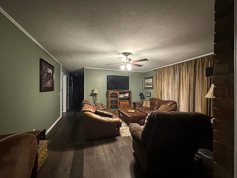 809 Knights Ct — Photo 13