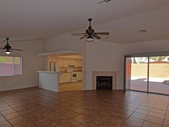 4th image of 51830 Avenida Navarro