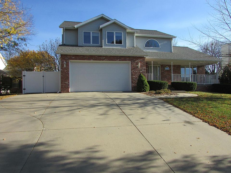 1st image of 7633 Grand Oaks Cir