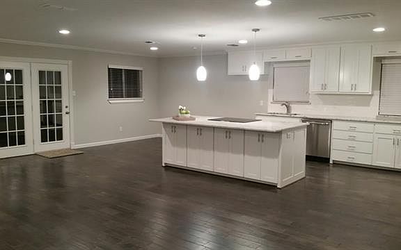 4th image of 2606 Norwood Ln