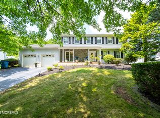 29 Chatham Ridge Dr, Freehold, NJ 07728