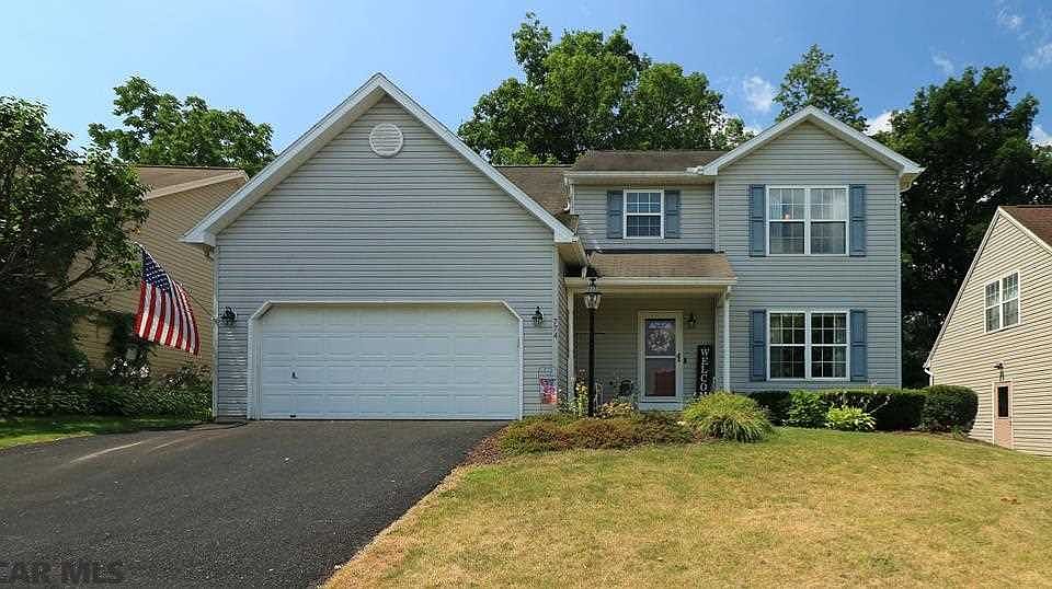 1st image of 774 Tanager Dr