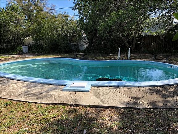 2nd image of 6010 Mornay Dr