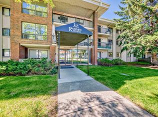 2611 N 1st Ave NW #302, Calgary, AB T2N 0C5