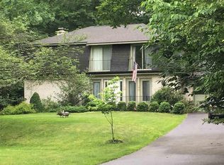 6 Holiday Dr, Hurley, NY 12498