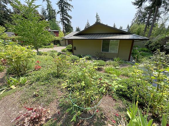 3rd image of 2916 161st Ave SE