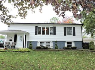 8901 Golfview Dr, Orland Park, IL