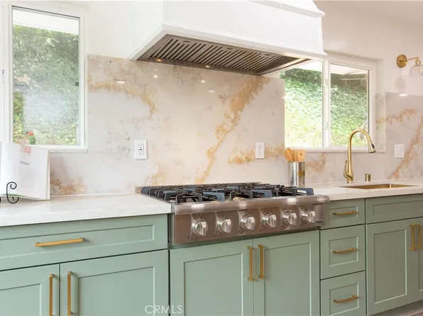 14879 Jadestone Dr, Sherman Oaks, CA 91403