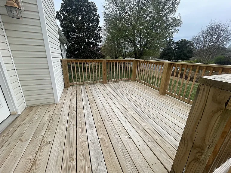 2285 Oak Hill Dr — Photo 3