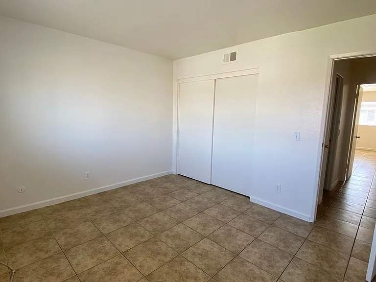 2561 E Terrace St — Photo 6