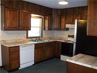 5th image of 6805 Englewood Ave