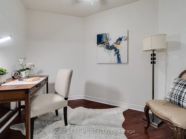 310 Burnhamthorpe Rd W #1713 — Photo 37