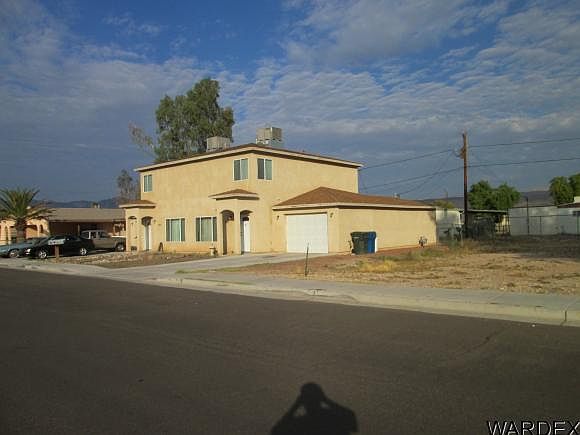 2nd image of 2093 Riviera Blvd