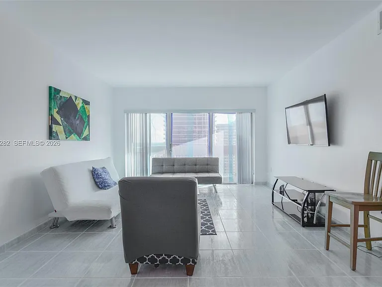 1950 S Ocean Dr #17N — Photo 3