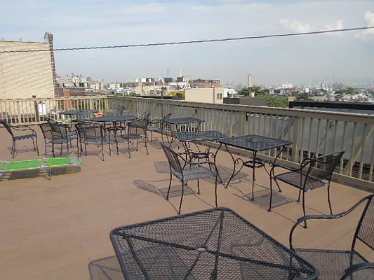 Sold by Washington Realty Corp. | media 3