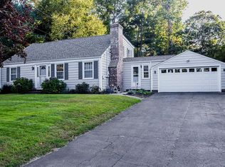 15 Cubles Dr, Niantic, CT 06357