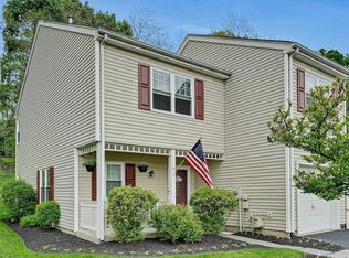 33 Bridgewater Way, Poughkeepsie, NY 12601