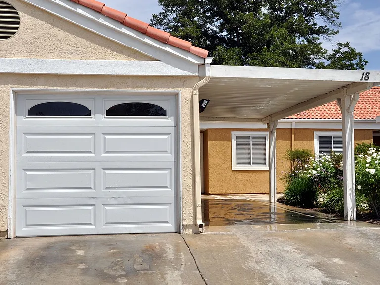 Concord Villas Patio Homes - Riverside, CA — Photo 59