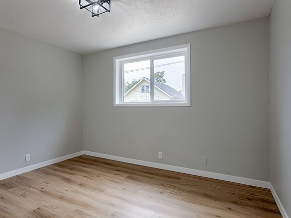 2nd image of 4713 Davenport St APT 2