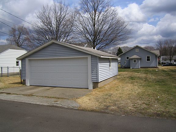 2 Stall Garage