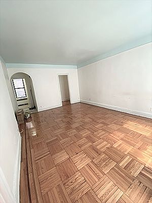 3rd image of 529 E 85th St APT 1A