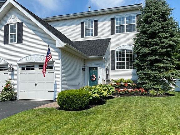 3rd image of 94 Arrowhead Dr