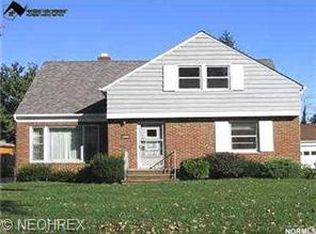 24015 Edgehill Dr, Beachwood, OH