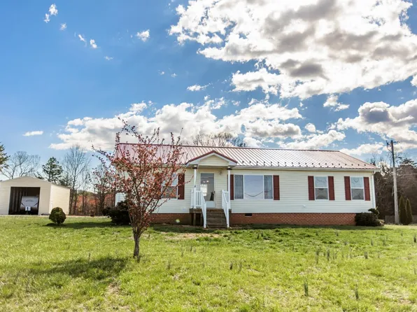 5084 Old Courthouse Rd, Appomattox, VA 24522