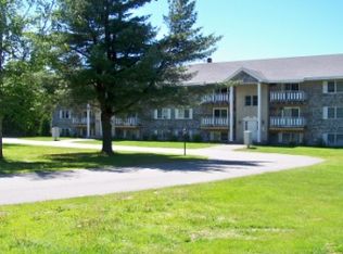 576 Riverside Dr APT 10, Augusta, ME 04330