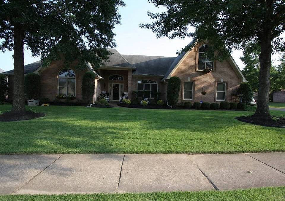 1st image of 437 E Lawnwood Dr